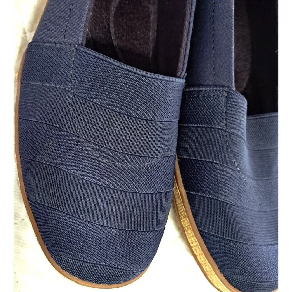 Grassshoppers Ortholite Women's 11M Navy Blue Flats FLAW